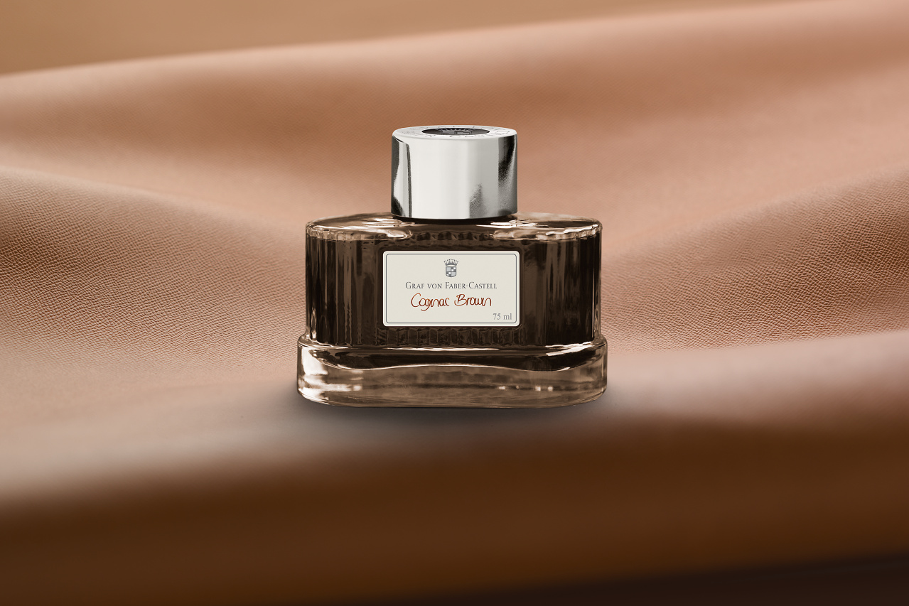 141016_inkbottlecognacbrown75ml_office_36658